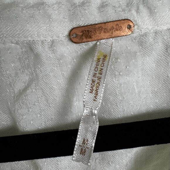 Free People Drop Waist Tie Semi Sheer White Blouse Top Size Medium Embellished - Picture 5 of 8